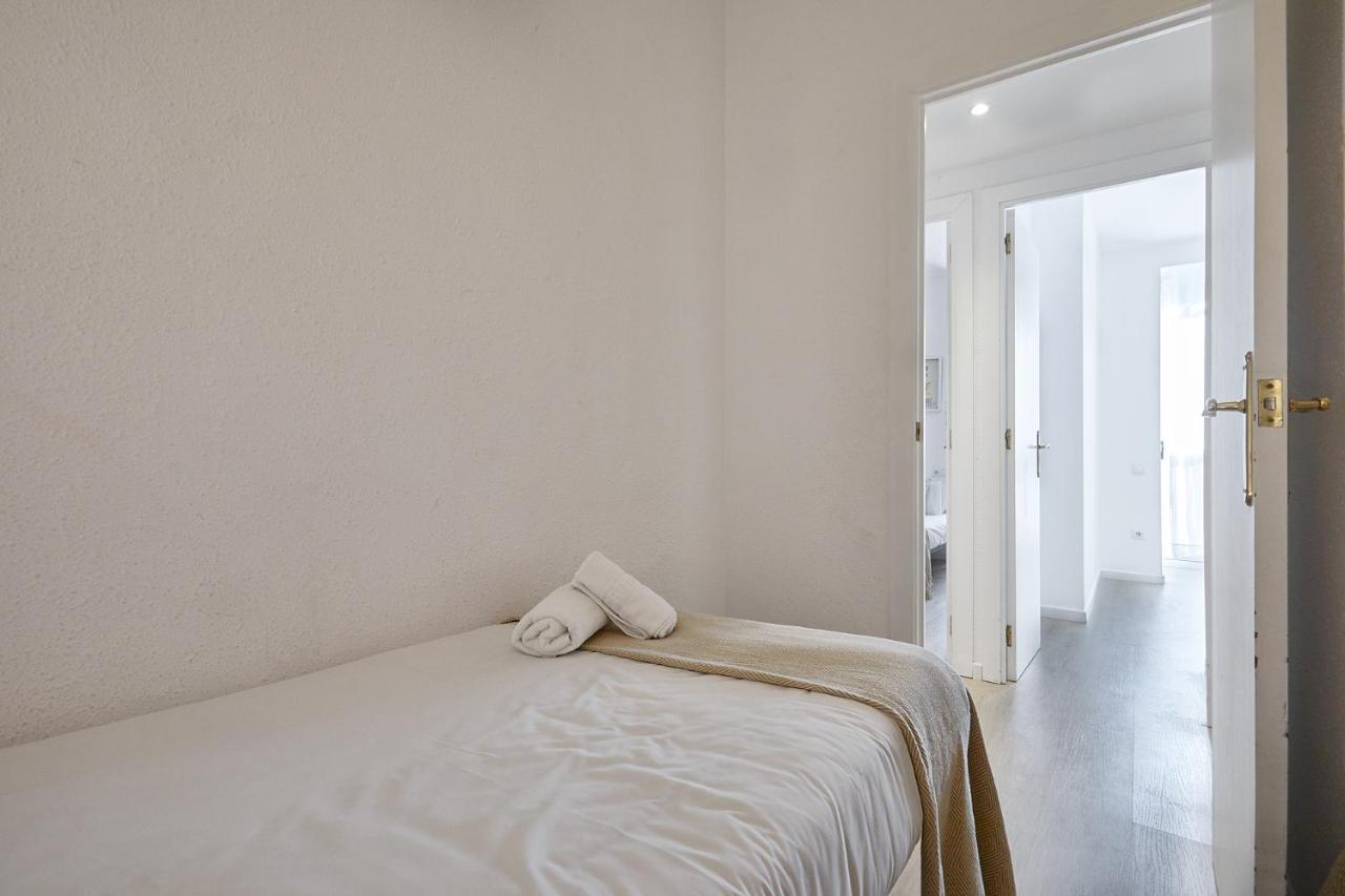 Bbarcelona Clot Apartments Exteriör bild