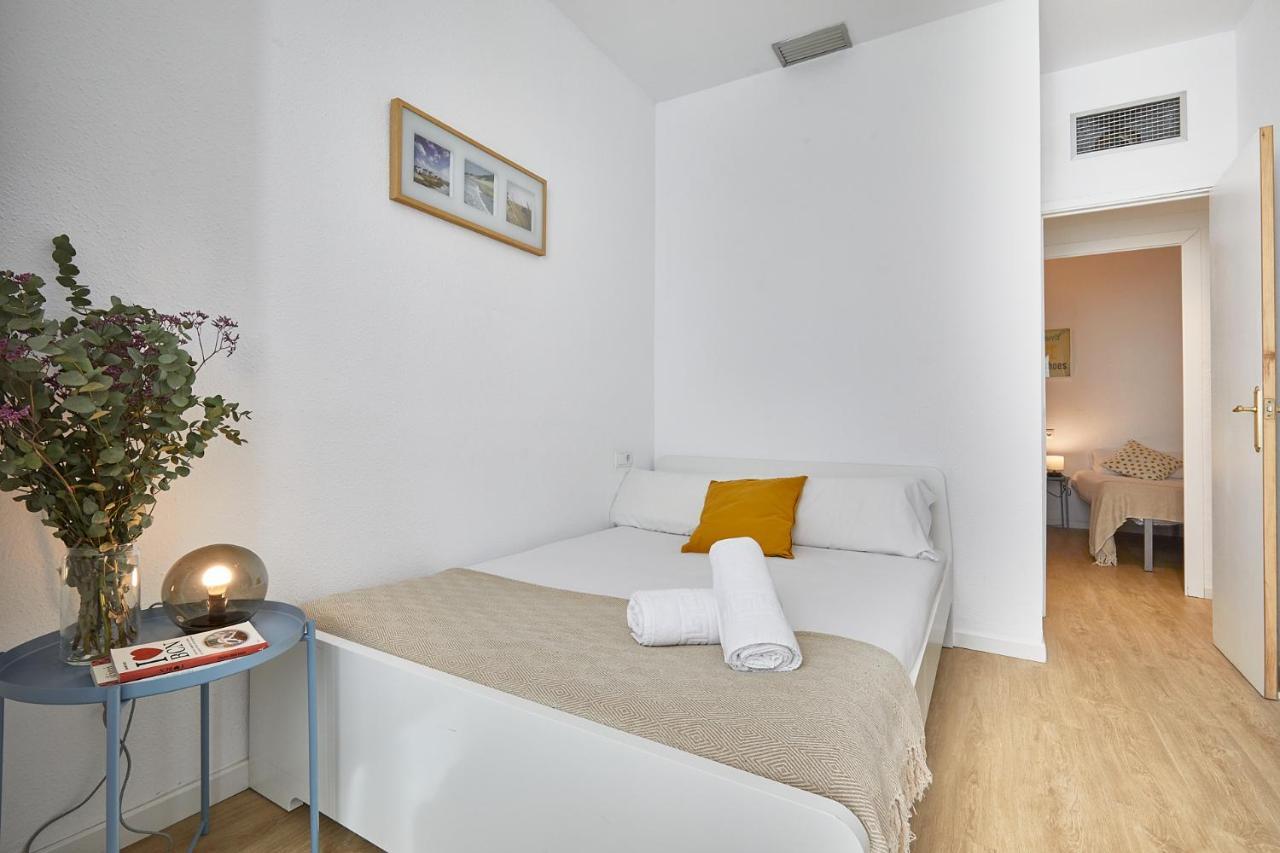 Bbarcelona Clot Apartments Exteriör bild