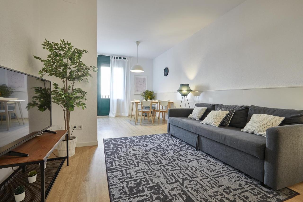 Bbarcelona Clot Apartments Exteriör bild